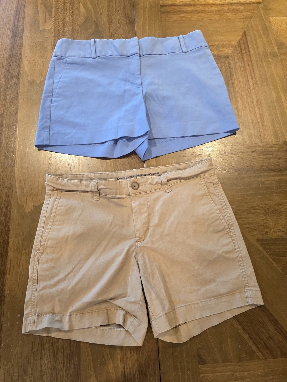 Gap & Ann Taylor Loft Shorts Lot Of 2 Sz 26 / 2  Tan & Blue Summer Fun
